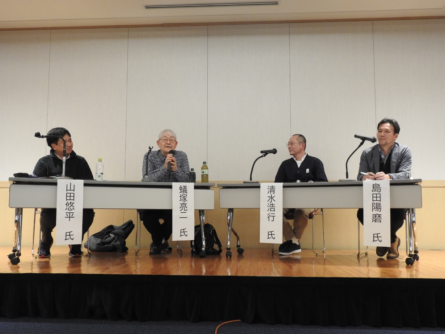 DSCN0765生きて生きて生きろ登壇者4人 - コピー